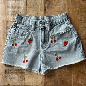 NWOT Old Navy Jean Shorts size 10